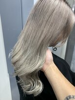 ミルクティーカラー　ブリーチ　ケアブリーチ　ダブルカラー