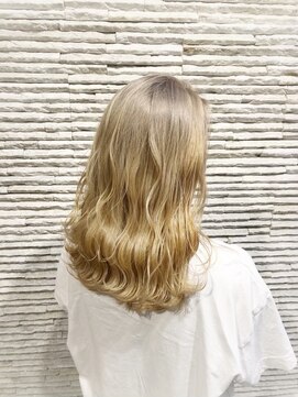 ビスイル 秋葉原店(Vis ill) 大人美人艶カラーベージュ小顔カット透明感