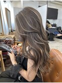 小顔へア アッシュカラーグレージュハイライトカラー◎