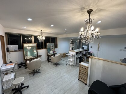 glow up by24 忠岡の写真