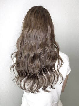 シェリア(Shelia) 無造作やわらかウェーブ×アッシュベージュ　【Shelia町田】