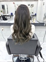エンディアリング 東銀座(Endearing)&nbsp;黒髪/グレーベージュ/レイヤーロング/前髪パーマ/銀座/東銀座