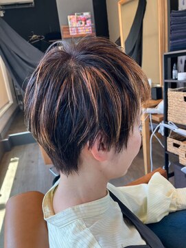 アンバー(amber) ショート