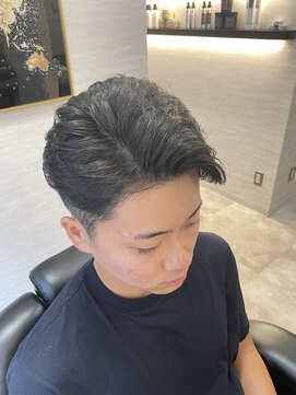 アントレース 東池袋店(UNTRACE) フェザーパーマ×ツーブロック メンズ/バーバー/理容室