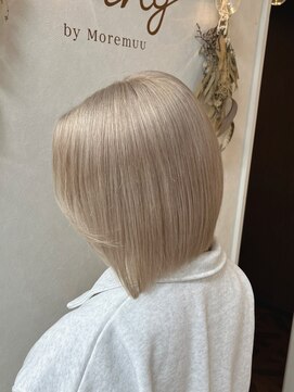 リングバイモアムー(Ring by Moremuu) イッシー　ホワイトカラー