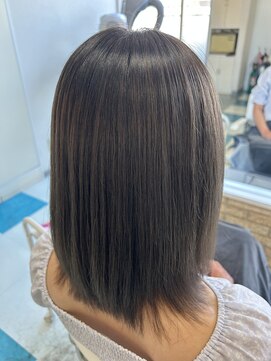 美容室グリッター 雀宮店 ミディアムレイヤー