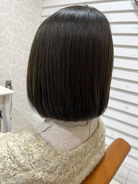 ツヤ感コンパクトボブ