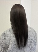 ワンカラーおすすめ透明感ある暗めアッシュブラウン