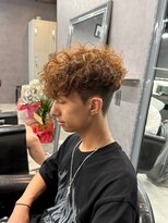 リッチブランドアンドコー(Rich Brand&Co)&nbsp;スパイキーショート　フェード　スペインカール　ルーズパーマ