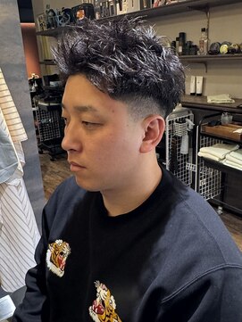 エクファフォーメン(EX-FA FOR MEN) MEN’S HAIR/サーフカール/刈り上げセンターパート/瀬田