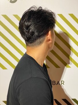 バーバーバー 四谷(BARBER-BAR) ビジネス爽やかスモーキーフェザースタイル