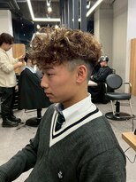リッチブランドアンドコー 守口店(Rich Brand&Co)&nbsp;スペインカール ハイライトカラー　メンズカット　メンズパーマ