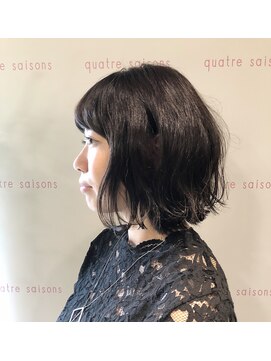 キャトルセゾン(quatre saisons) ゆるウェーブボブ