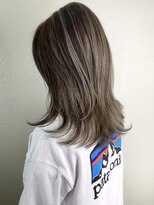 イリス バイ アルティナ 武蔵小杉店(Iris by artina)&nbsp;外ハネセミディ×ハイライトカラー【Iris武蔵小杉】