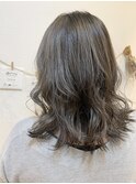 ハイトーングレージュ
