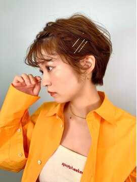 ピークアブー ワン(PEEK-A-BOO ONE) アレンジショートヘア