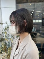 マザー(MOTHER)&nbsp;オリーブグレージュ×前上がりbob