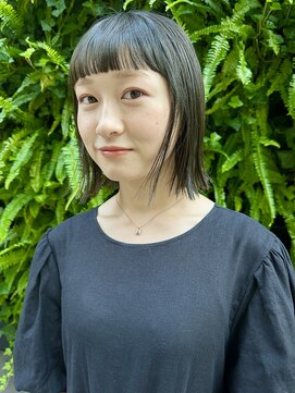 ビュートリアム265(BEAUTRIUM 265) 前髪/オン眉/ボブ/きりっぱなしボブ/オリーブベージュ/銀座