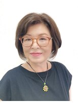 黄ぐまくん美容室 前下がり ボブ