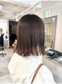 切りっぱなしボブ　ミニボブ　外ハネボブ