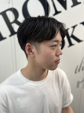 クロムトウキョウ ザ バーバー 新宿本店(CHROM TOKYO the Barber) ハンターパート