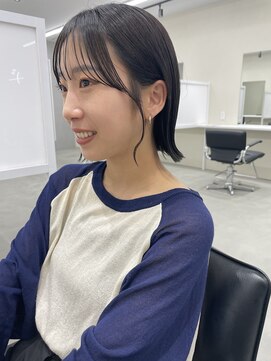 キートス 高知店(kiitos) ★パツっと切りっぱなしボブ