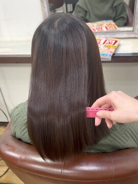 ファミーユ(famille) 〈famille〉シルク縮毛矯正+ダメージ補修