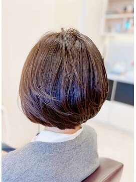 クール ヘアー ギャラリー 神明町店(COOL Hair gallery) 大人の美フォルムショートボブ　40代