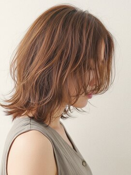 ファムス(fam.s) 外ハネゆるウェーブボブ