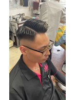 ヘアサロンナンバーワンクラブ上和田本店&nbsp;スキンフェードサイドパート