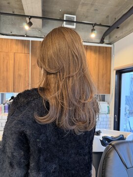 レイヤー×ミルクティーベージュ｜her都立大学