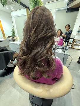 トレンドブラウンベージュロングヘア/圧倒的技術のロングヘア