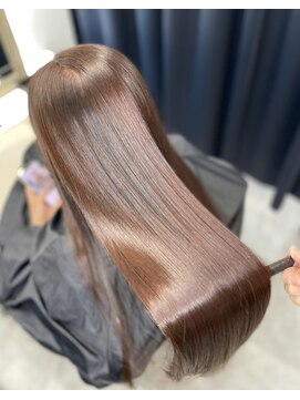 イリス 高槻店 【最上級】プレミアム髪質改善カラーエステ【高槻　縮毛矯正】