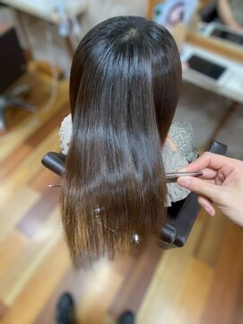 イエローコーン 金沢文庫店(YELLOW CORN) 【髪質改善】縮毛矯正でナチュラルストレートに☆