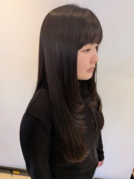 トゥモロウヘアー(Tomorrow Hair) 顔まわりレイヤー