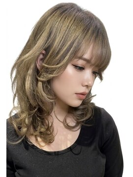 アヴニール アックス(Avenir axe) レイヤーカット／ハッシュカット／レイヤーヘア