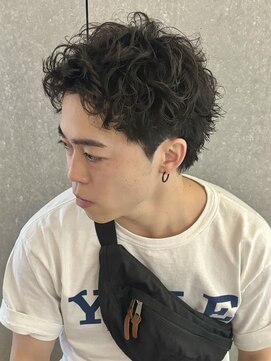 ニアウ 太田店(Niau) MEN’S HAIR/波巻きツイストスパイラル/リバースセンターパート