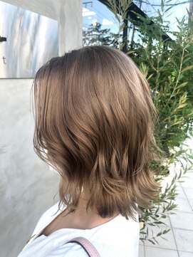 スリー バイ ベルベット 博多(THREE... by velvet) クリームブラウン