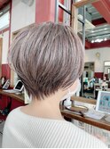 白髪ぼかしハイライトくびれショート【Ruufus恵比寿渋谷】3157a