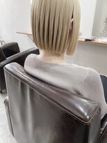 ソイ コンク 下北沢(soi conc)&nbsp;ミニボブ＿ブラントカット＿切りっぱなしボブ＿ブロンドベージュ