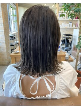 ハル(Hal.) オリーブグレージュ×ミディー