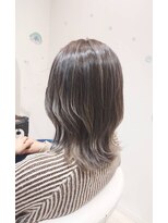 クラゲ(海月)&nbsp;アッシュグレー大人外ハネヘアー