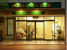 ホーミーズ カットクラブ(HOMIES CUTCLUB)の雰囲気（店舗前駐車場2台あります！◎）