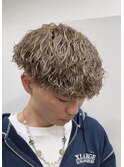 ブリーチパーマ 波巻きパーマ ミルクティー ベージュ 波巻き