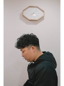 ノーナ(Nona) 【Nona 八戸ノ里】大人のショートパーマ|【メンズ/パーマ】