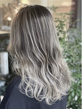 マジョリルゥ 寝屋川店(ma jolie.lou)の写真/<イルミナ/アディクシー/オーガニックカラー>など流行りのカラー勢揃い◎一人ひとりの髪質を見極めご提案!!