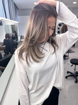 キング(K!ng) 縮毛矯正髪質改善ハイライトレイヤーカット枚方美容室エクステ