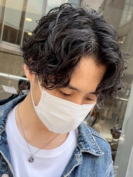 ラヴィズムバイフィフス(LUVISM by fifth) 新潟波巻きパーマセンターパートマッシュウルフ緩め30代40代韓国