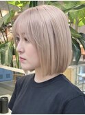 渋谷ブリーチカラータッセルボブ顔周りレイヤー切りっぱなしボブ