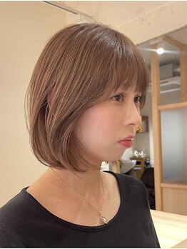 トレンド感を取り入れつつ骨格・髪質にフィット◎乾かすだけでキマり、美容室帰りのスタイルが毎日続く。